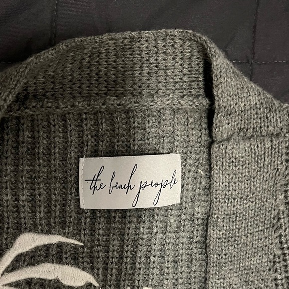 SOLD! THE BEACH PEOPLE Gray Twin Palms Chunky Knit Open Front Cardigan XL/2XL - Picture 8 of 16